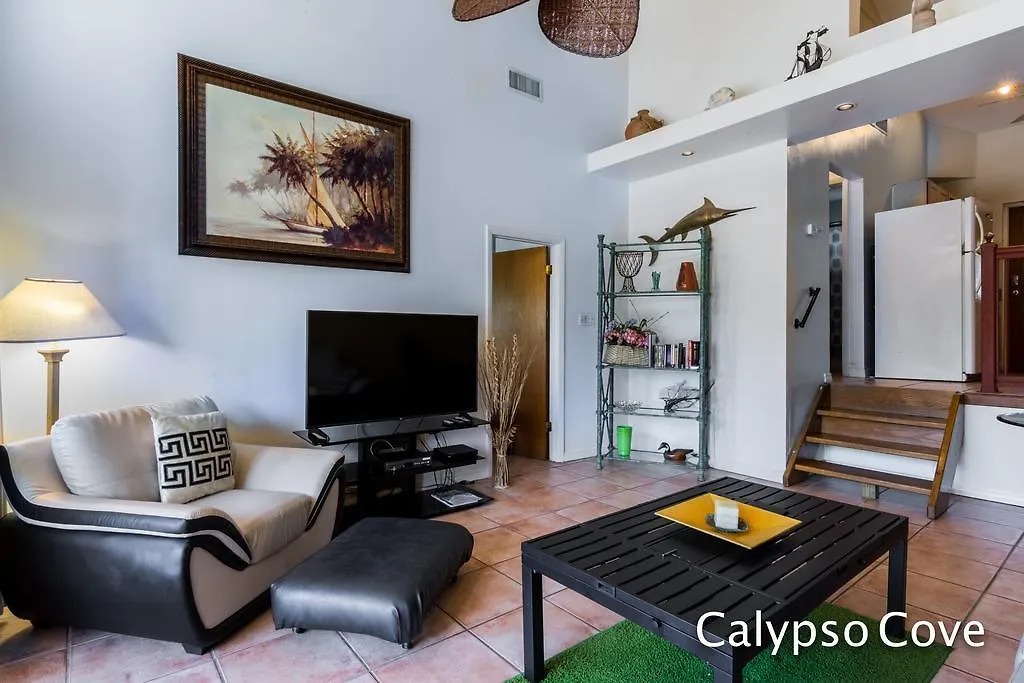 דירות ווסט ביי Calypso Cove