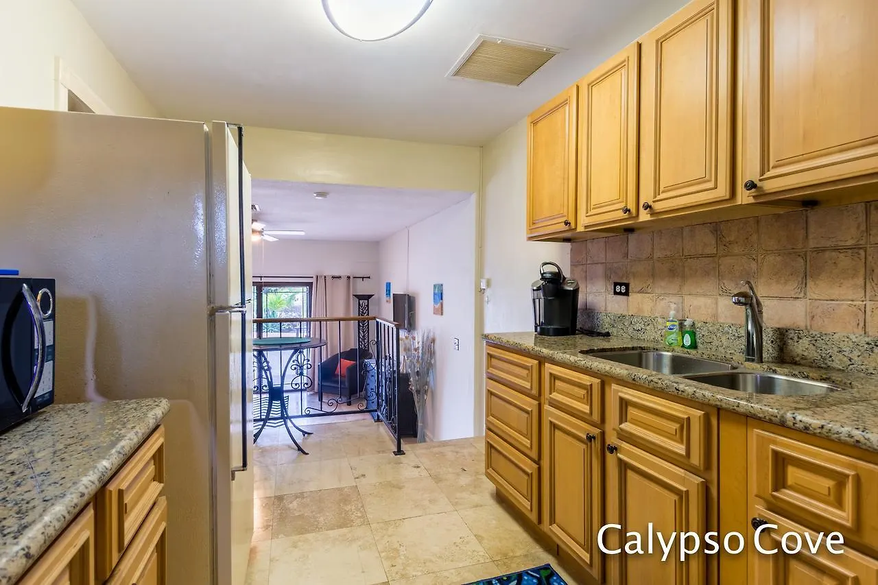 דירות ווסט ביי Calypso Cove